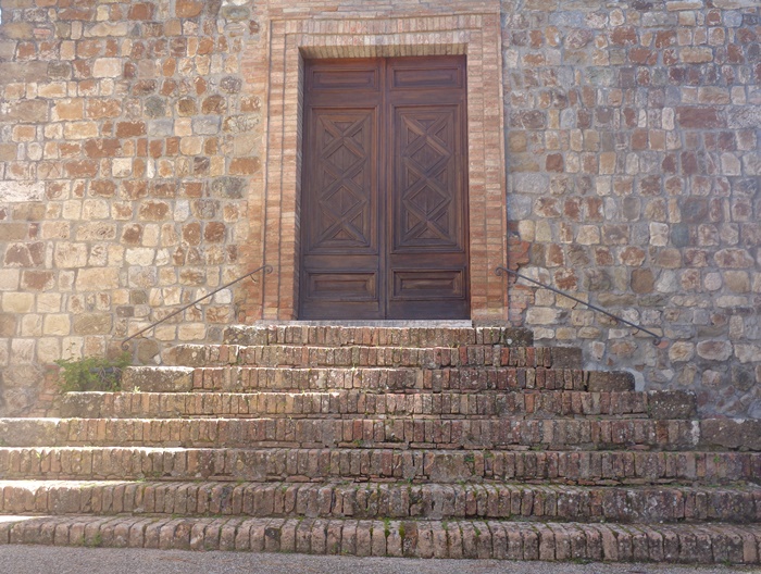 лестница в церковь