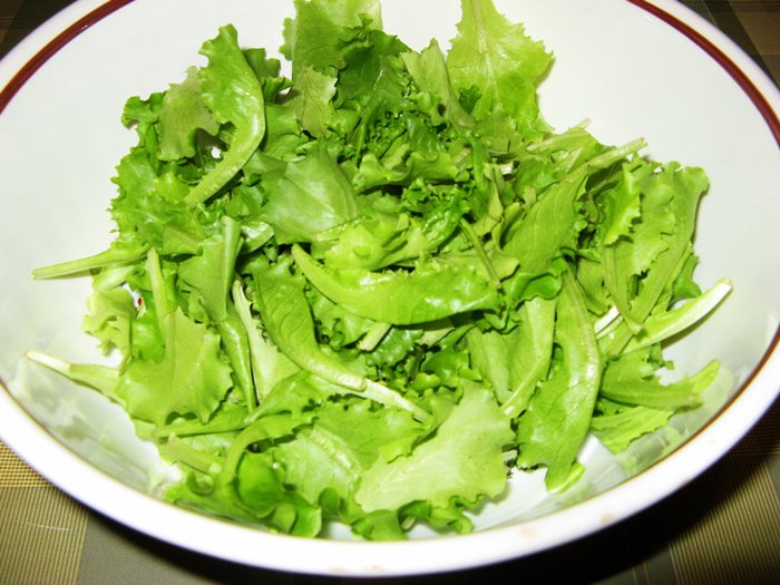 салат на сорую руку - листья салата