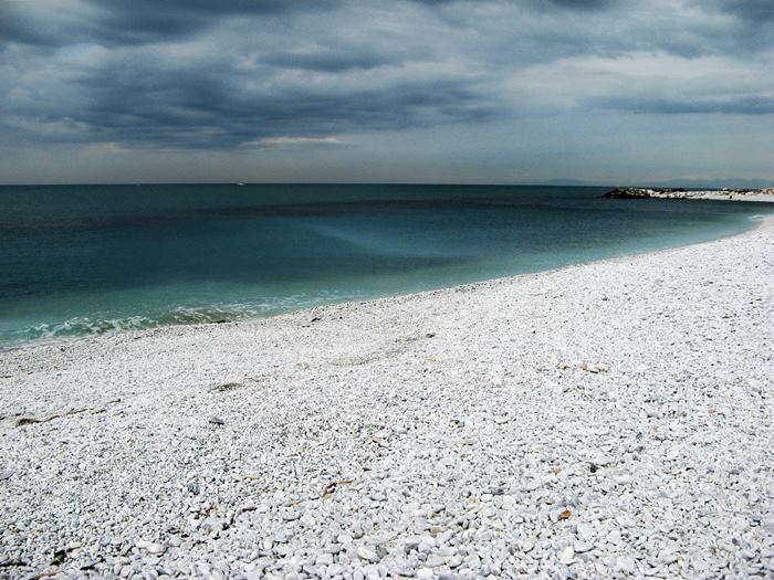 Марина ди Пиза - средиземное море в октябре
