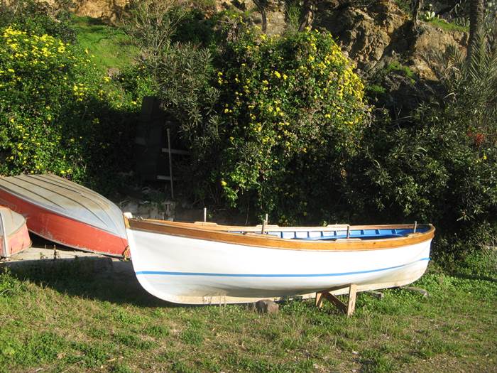 лодки в Магадзини