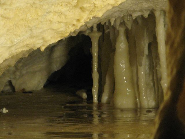 peshhera-frasassi-пещера-фрасасси