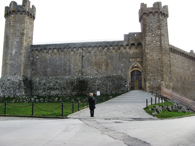 крепость в Монтальчино