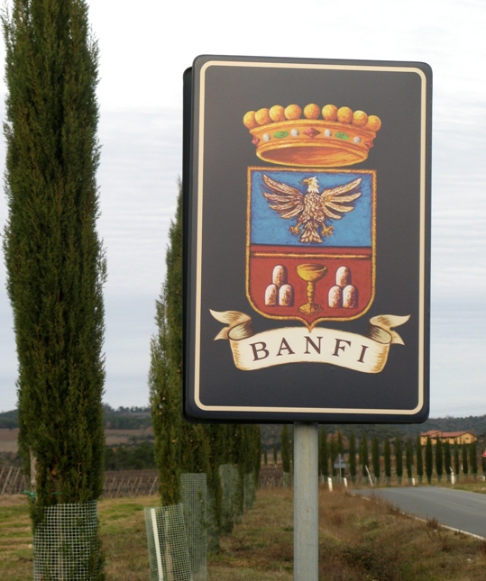 таблица на винограднике Банфи