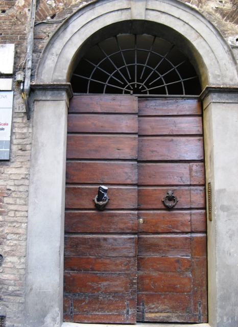 italyanskie-dveri-vhodnye-итальянские-двери-входные