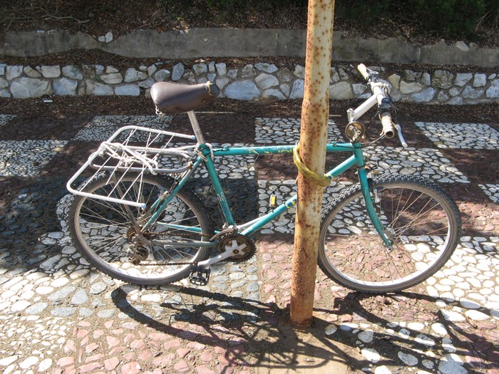 велосипед на пляже