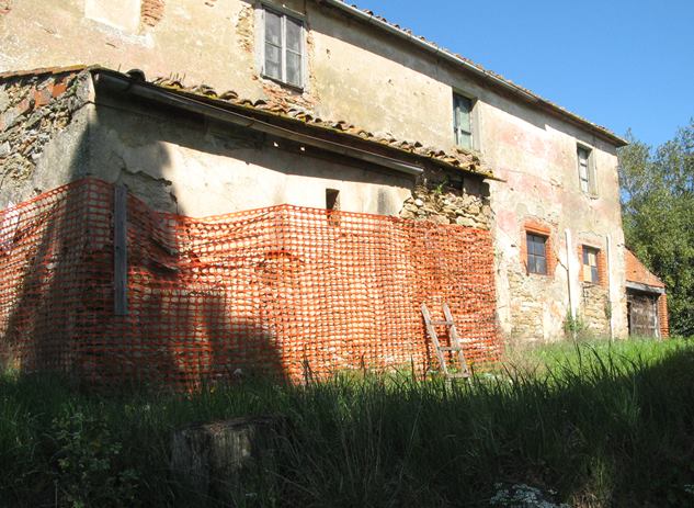 брошенный дом в Италии