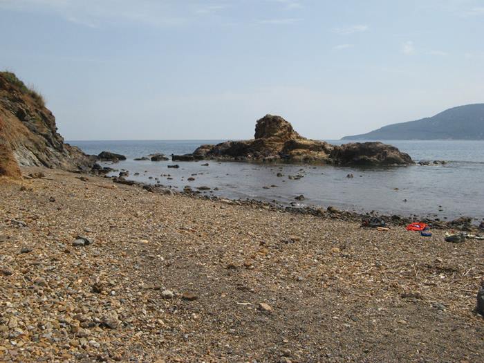 левая часть пляжа Терранова на Эльбе