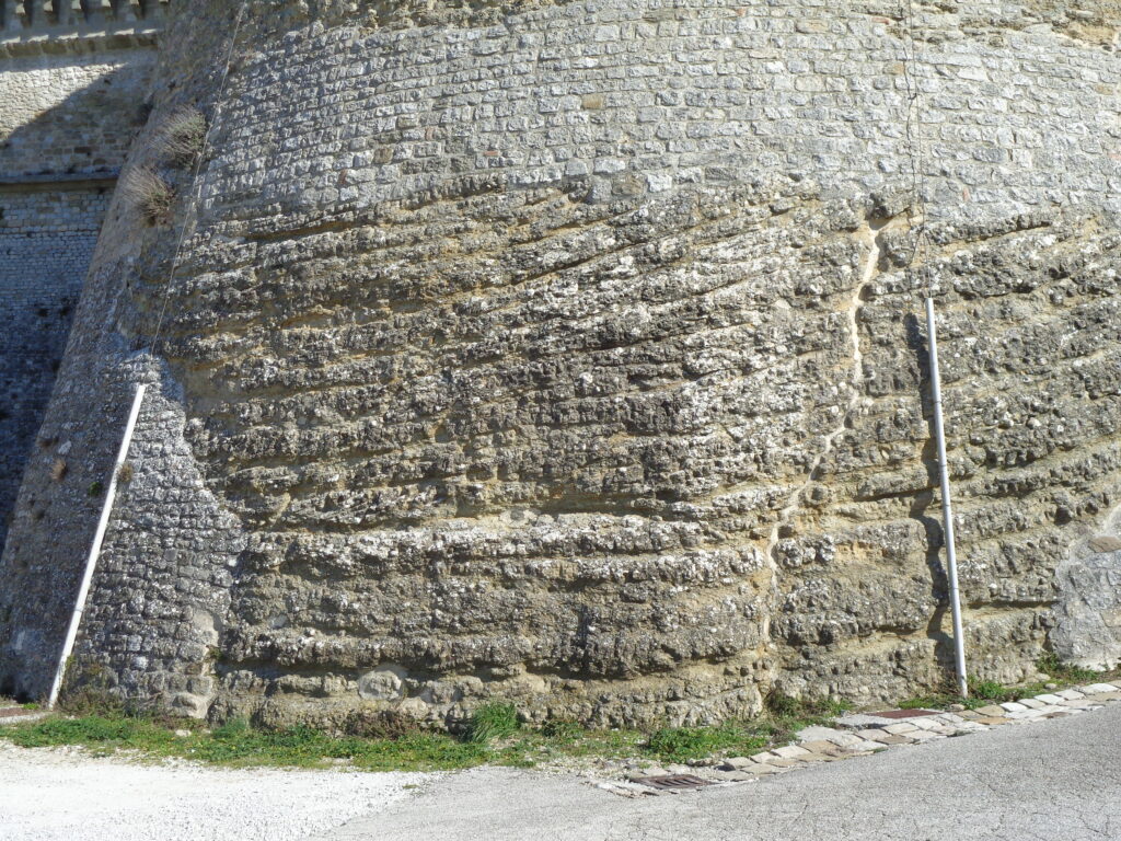 часть стены в крепости