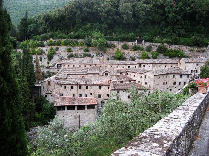 монастыри в Италии